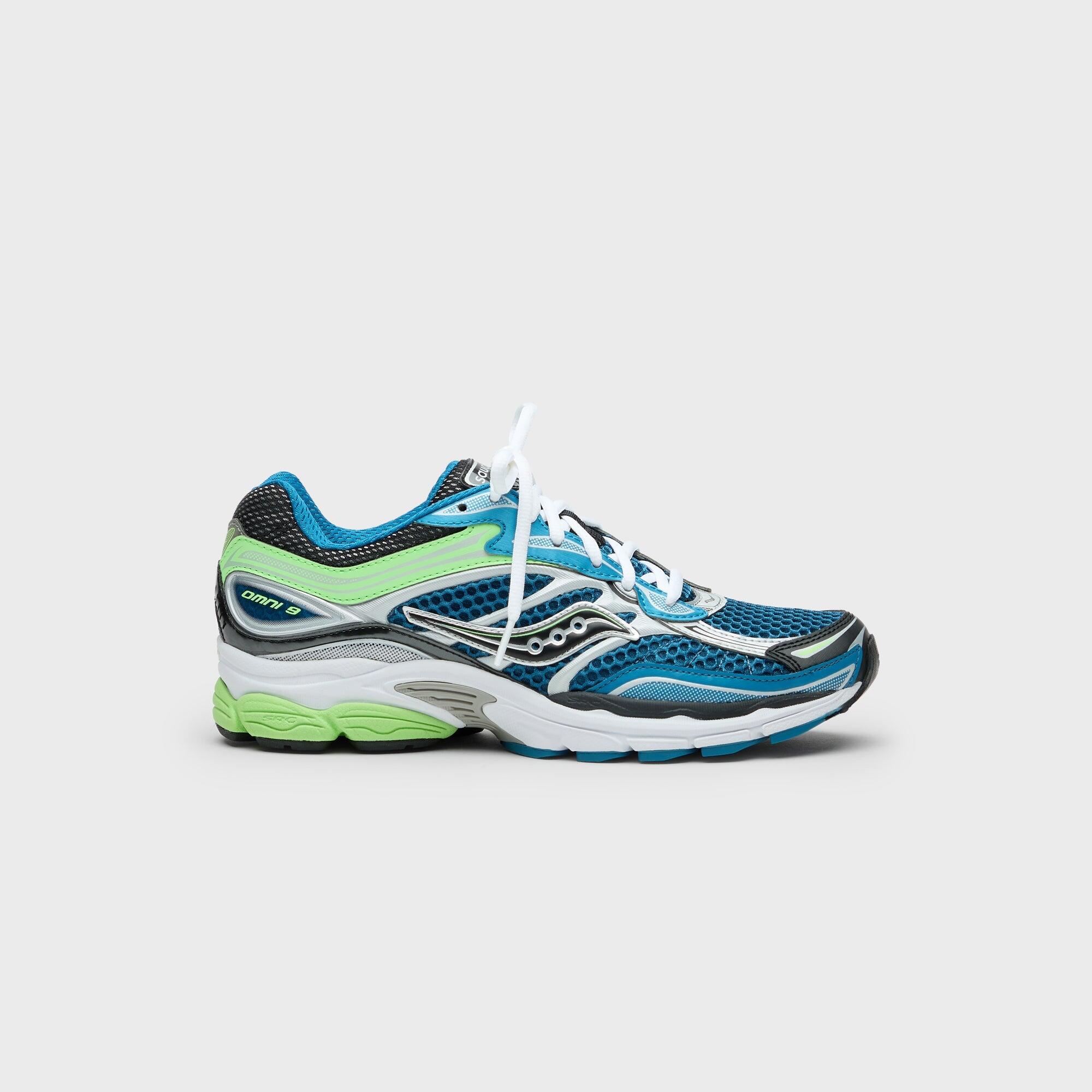 SAUCONY picture