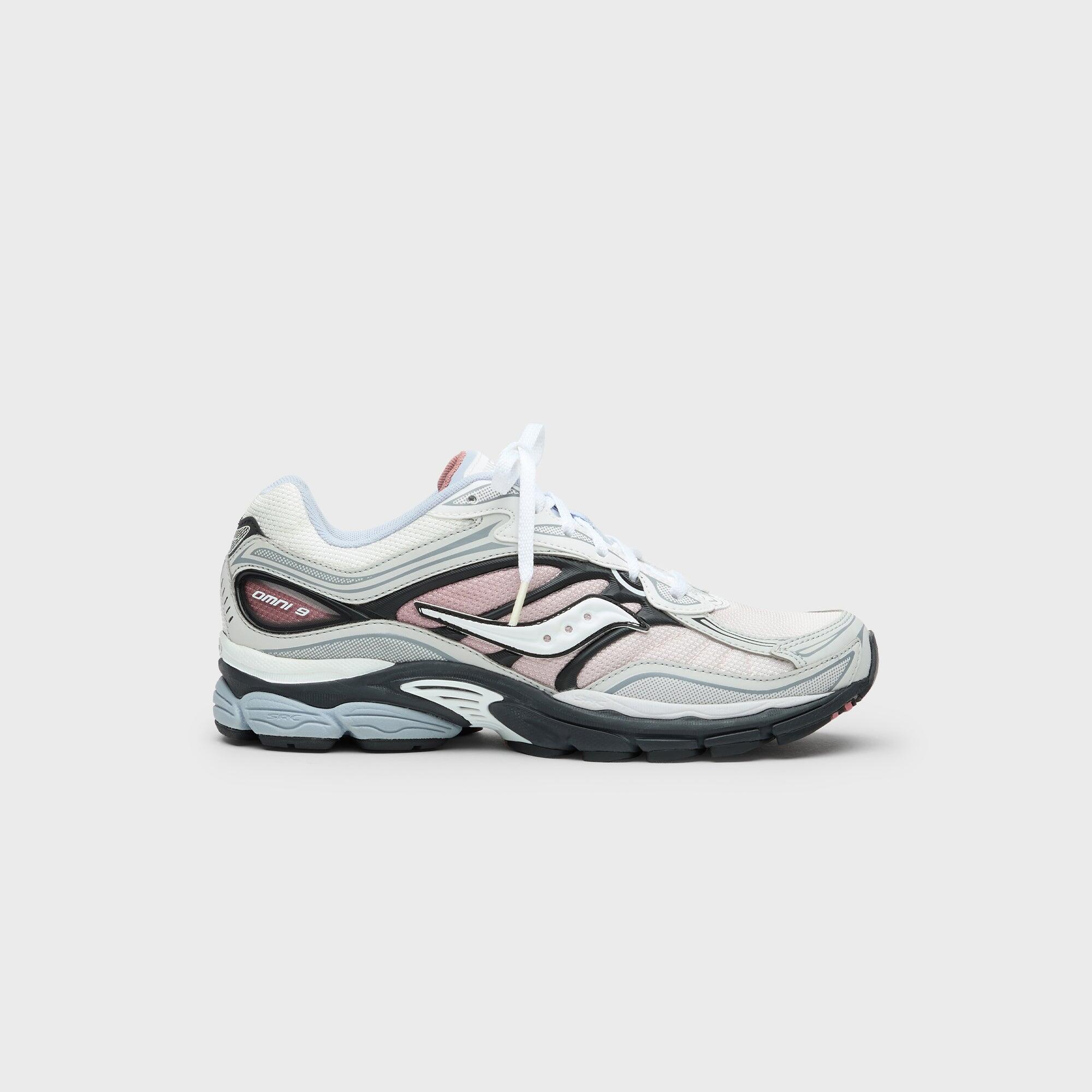 SAUCONY picture