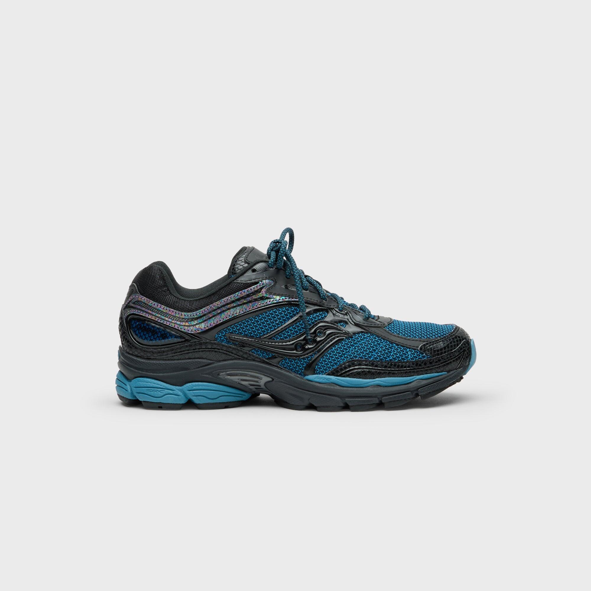 SAUCONY picture