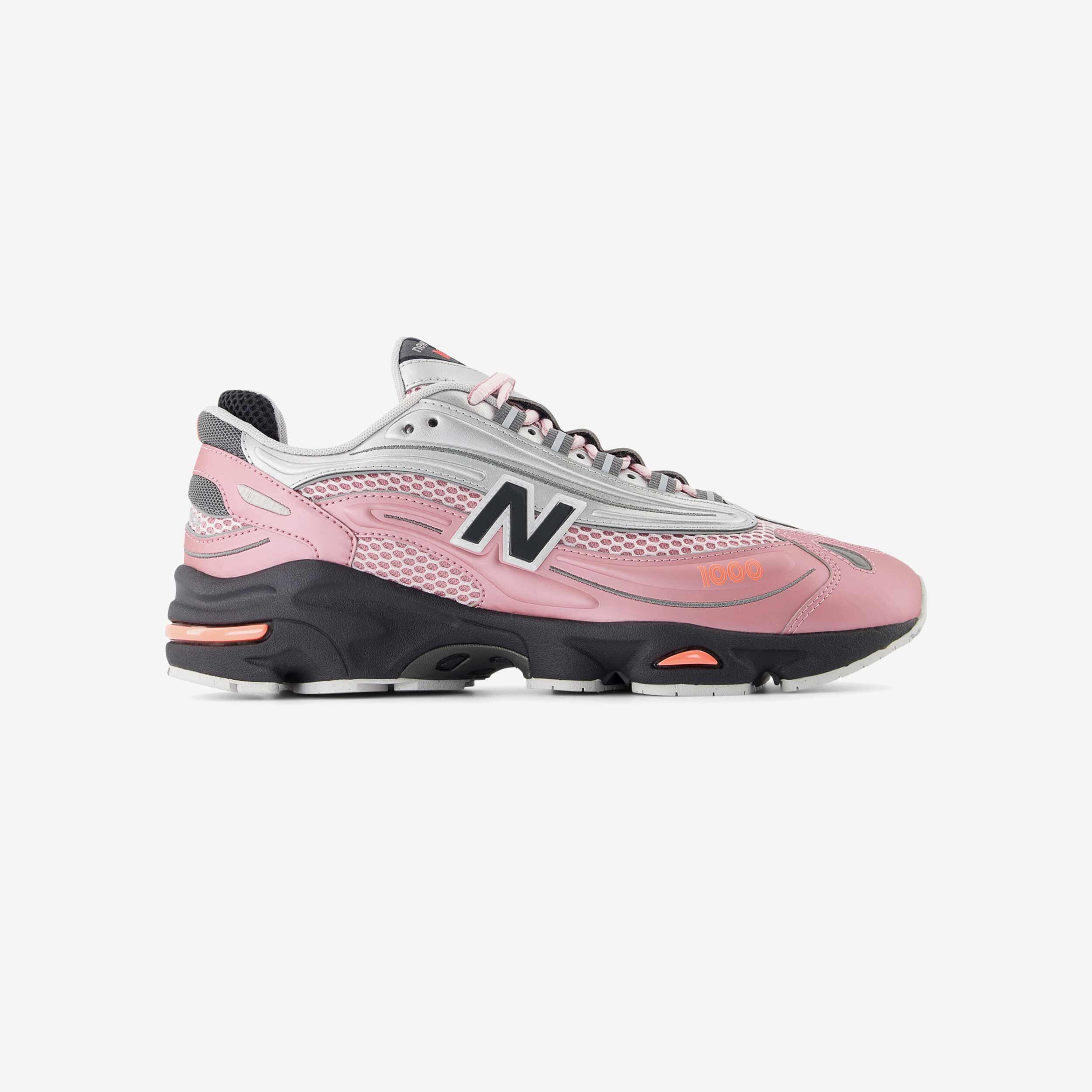 NEW BALANCE picture
