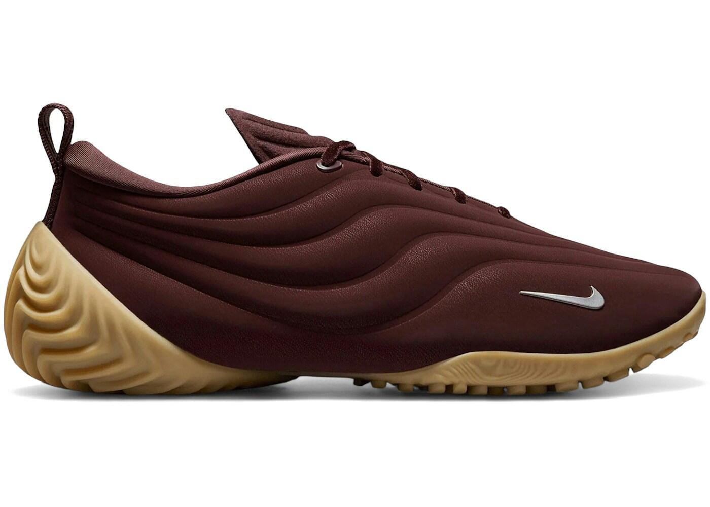 NIKE picture