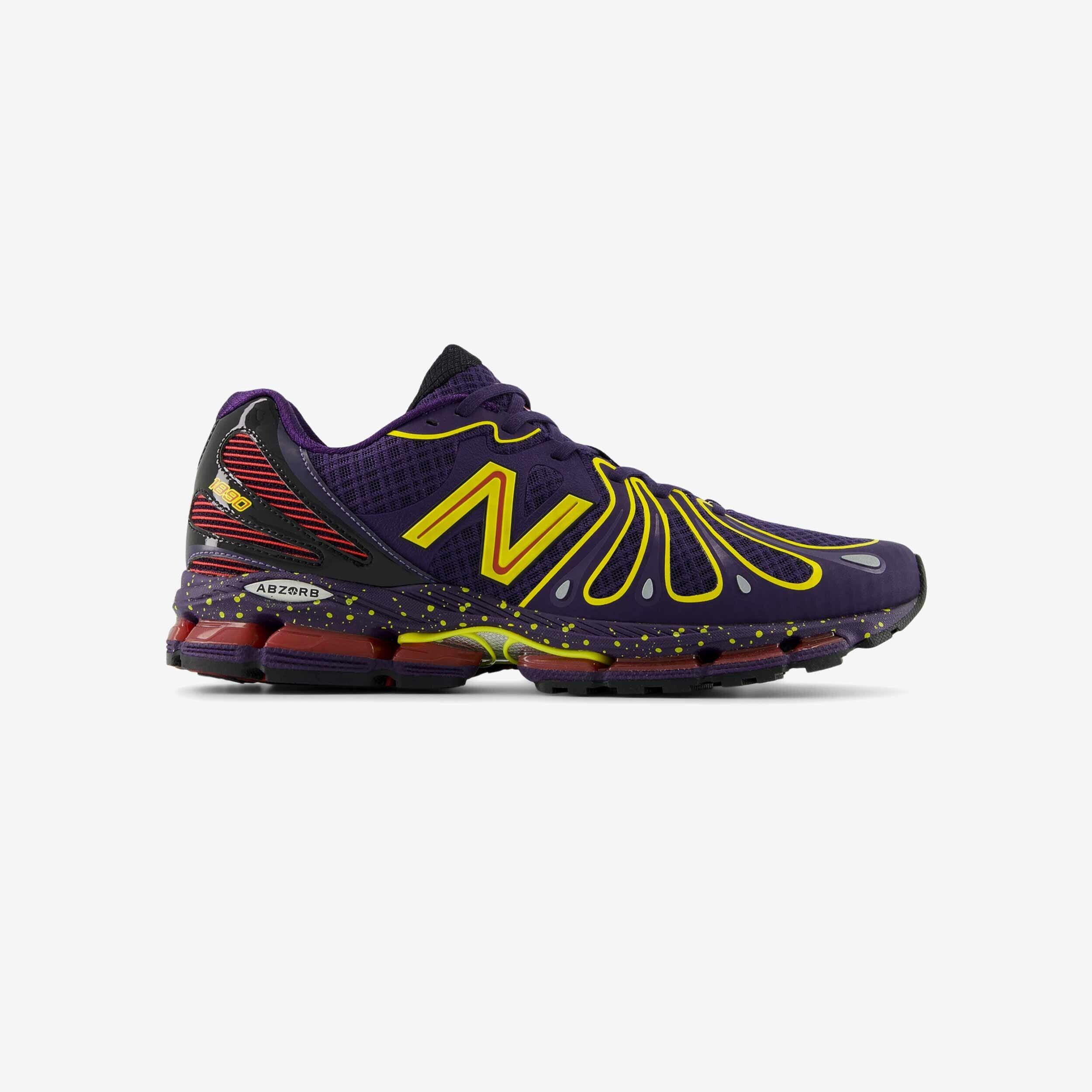 NEW BALANCE picture