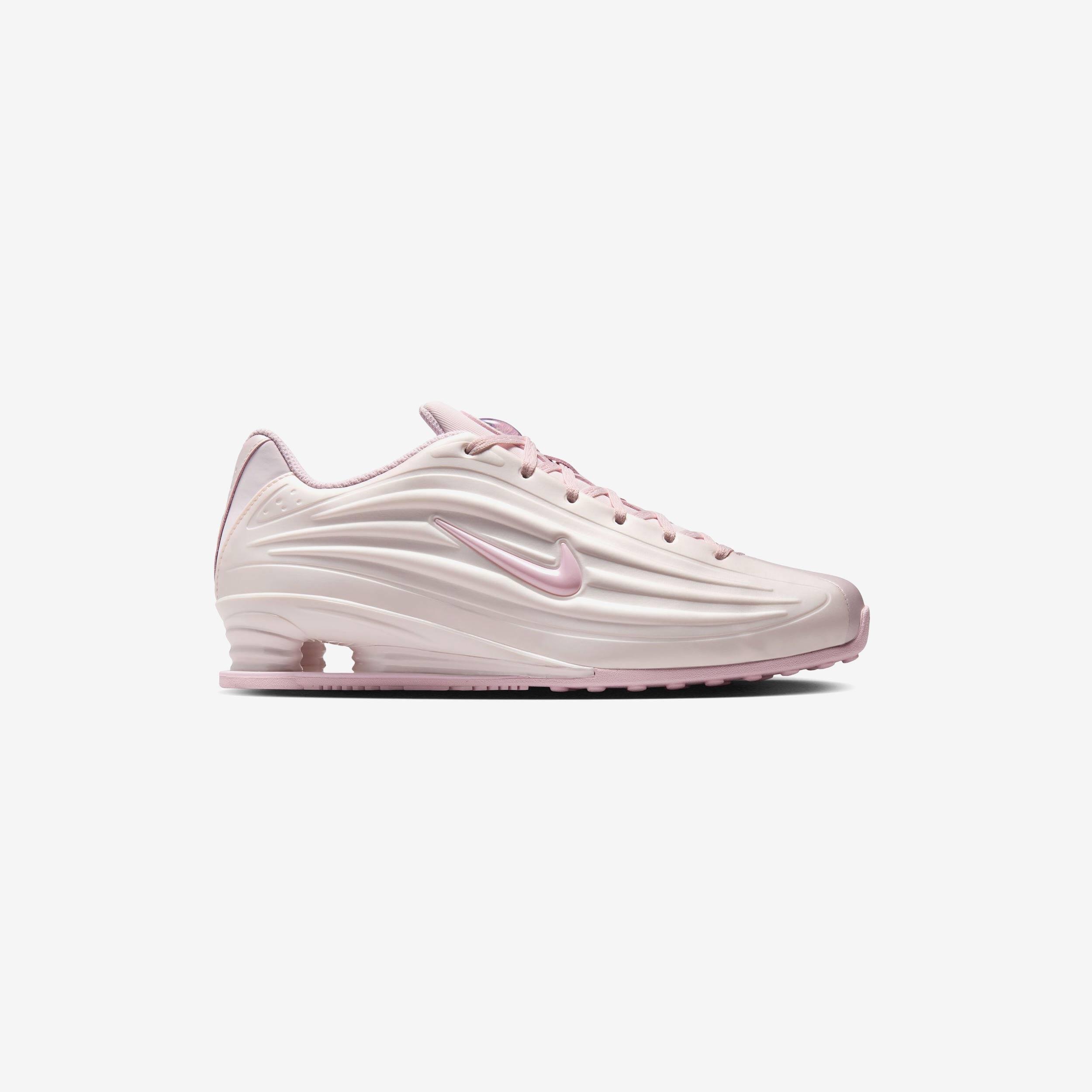 NIKE picture