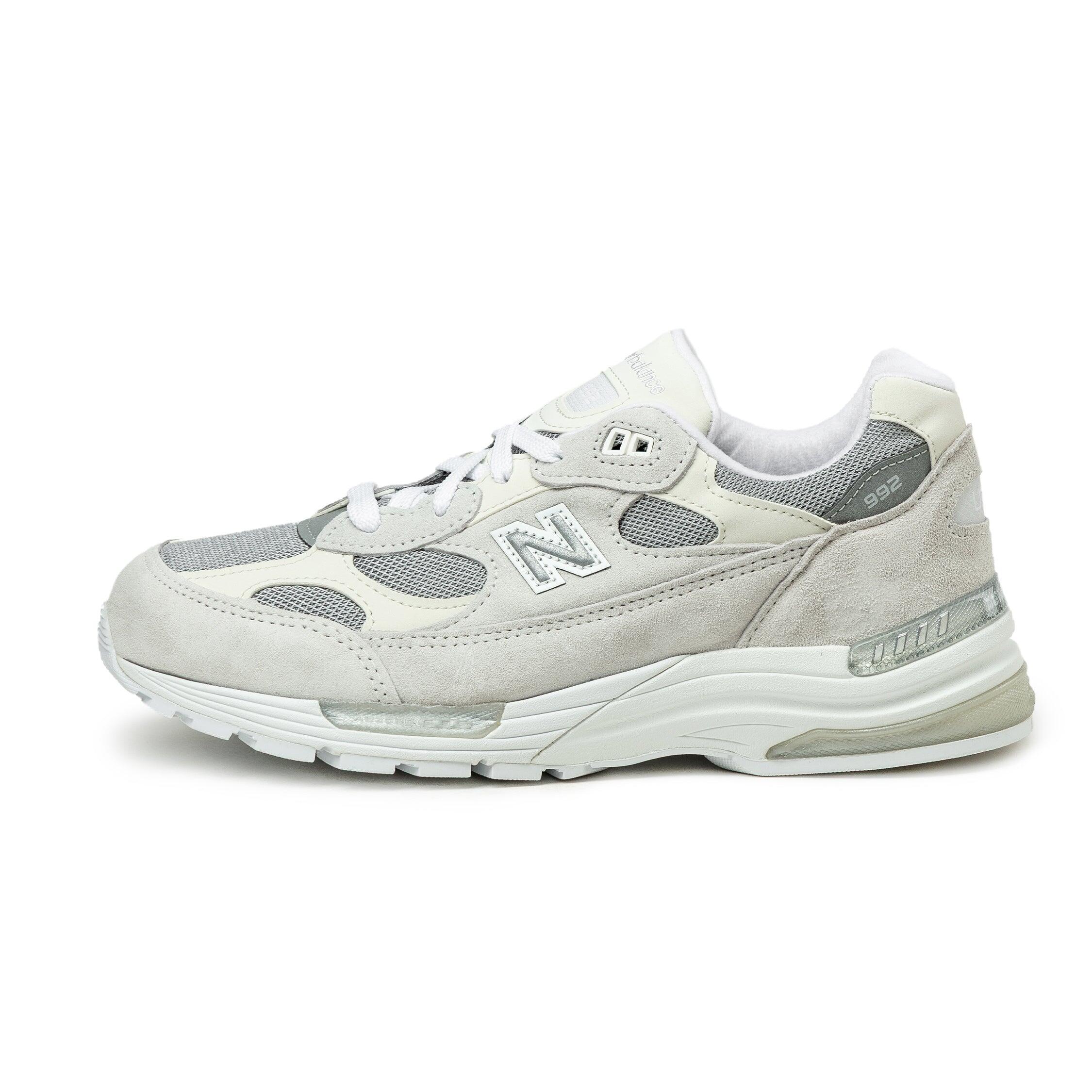 NEW BALANCE picture