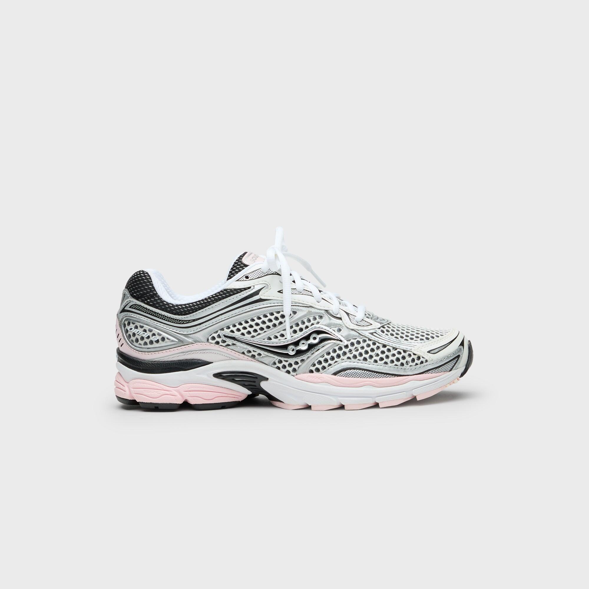 SAUCONY picture