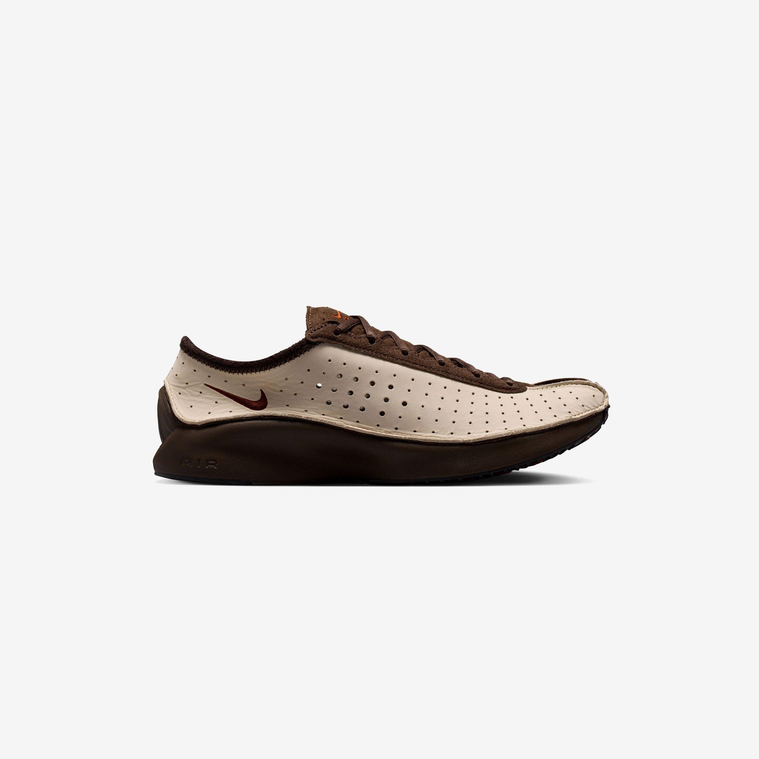 NIKE picture