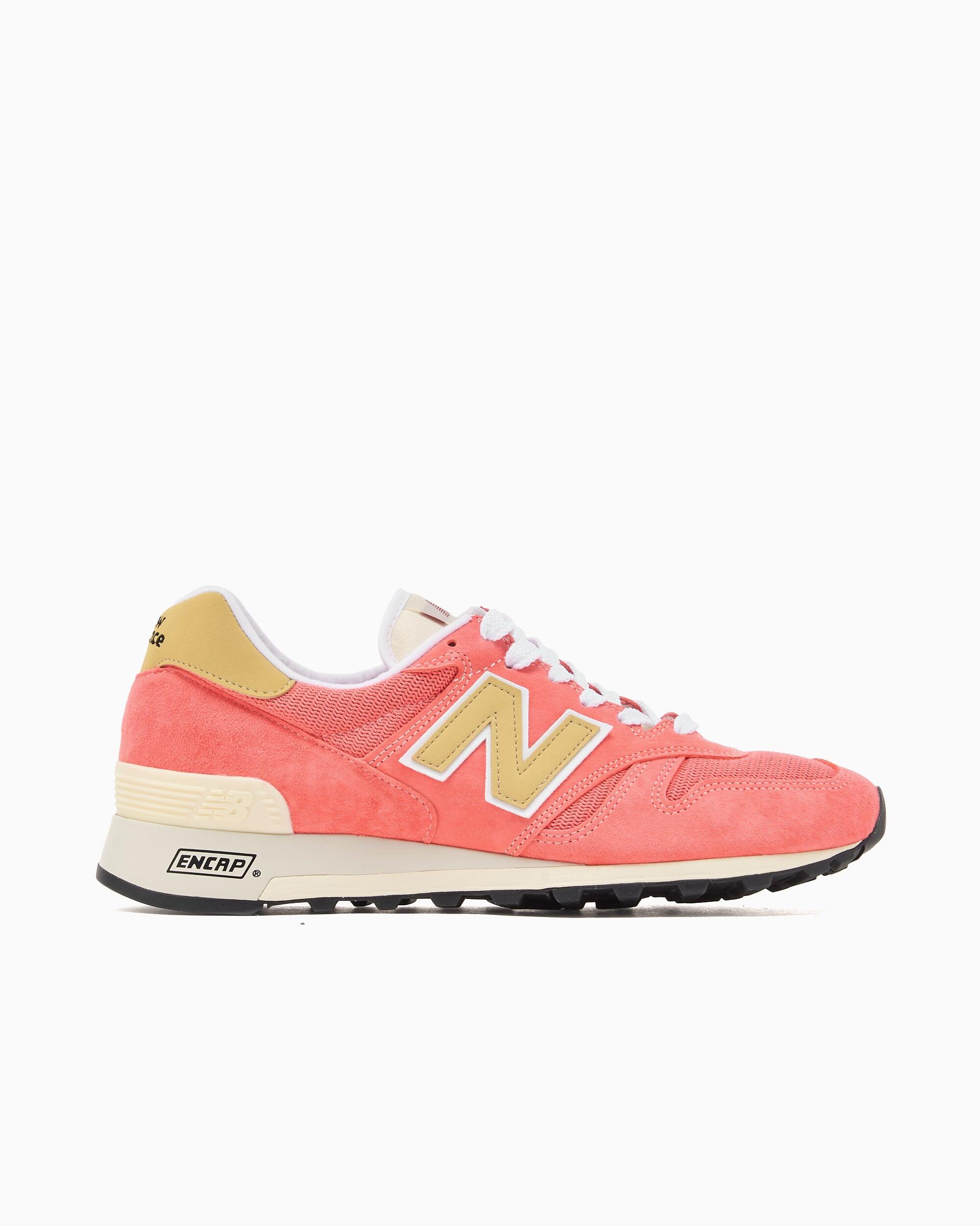 NEW BALANCE picture