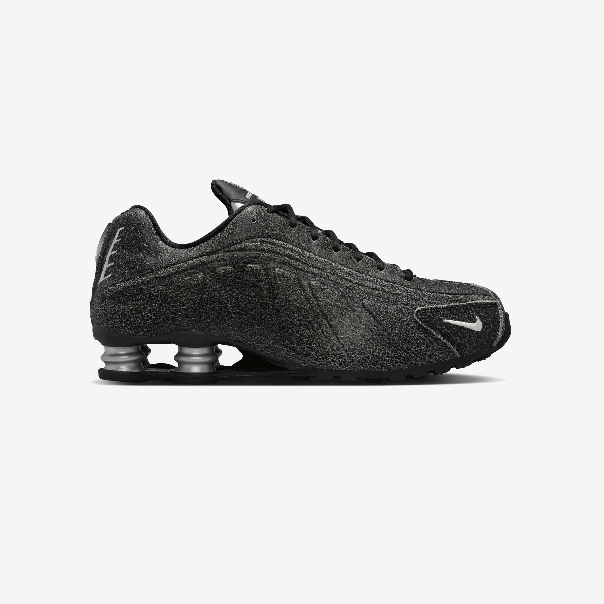 NIKE picture
