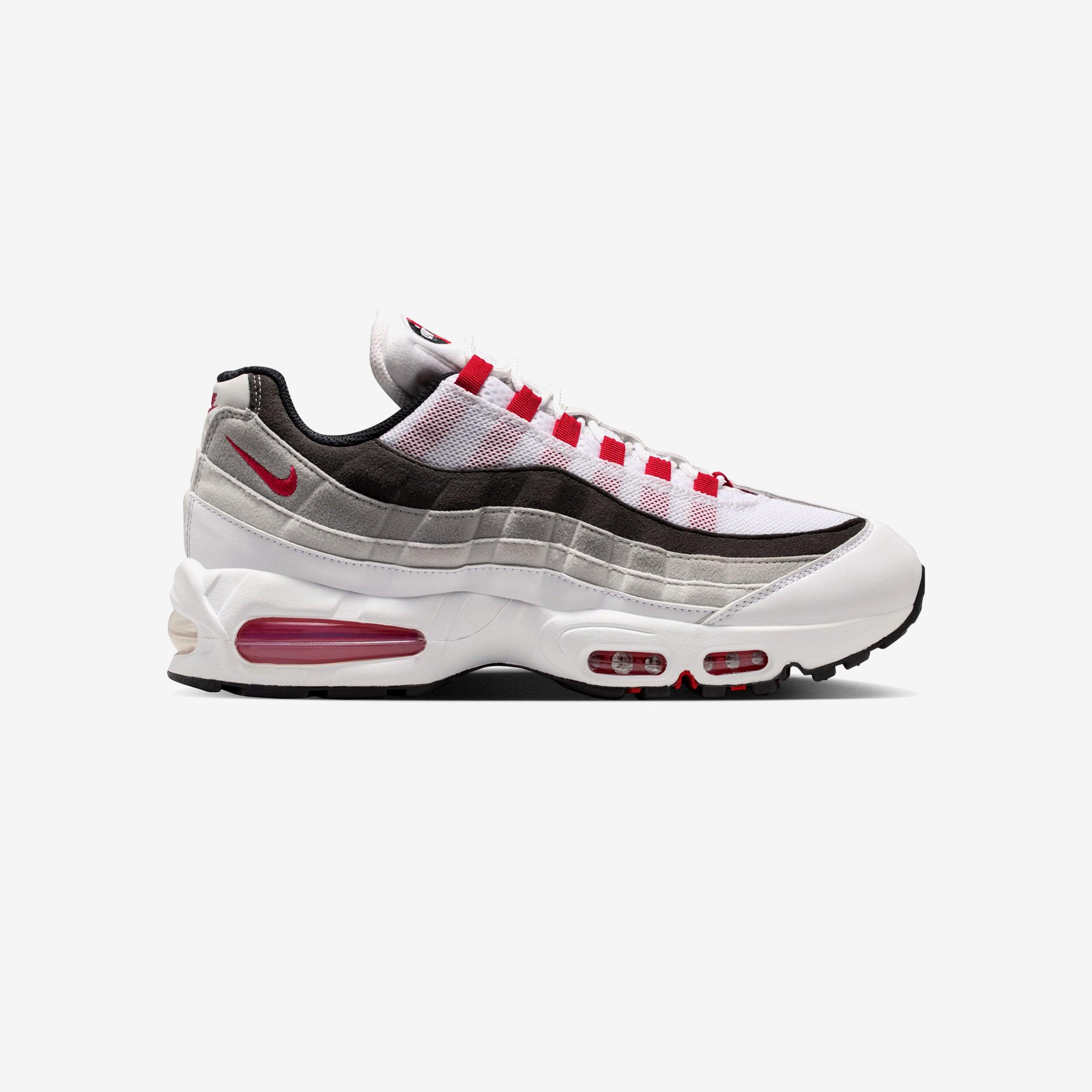 NIKE picture