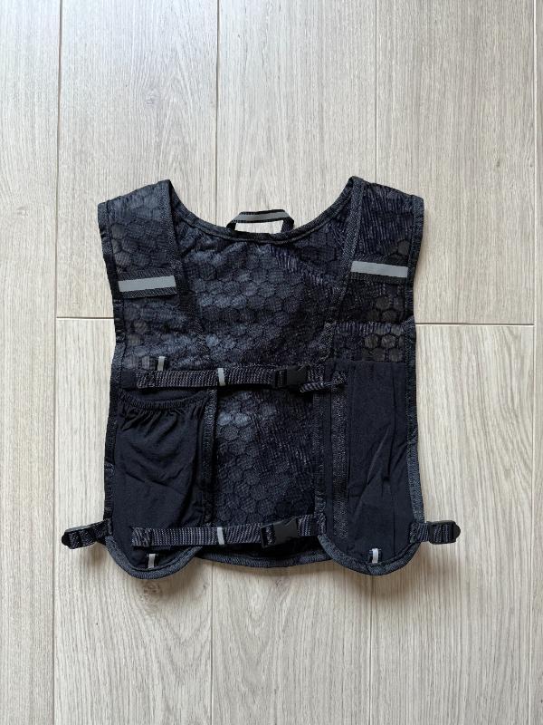 Tussen Particulieren - Hardloop-/trail-drinkvest + drinkfles van 500 ml 2/7