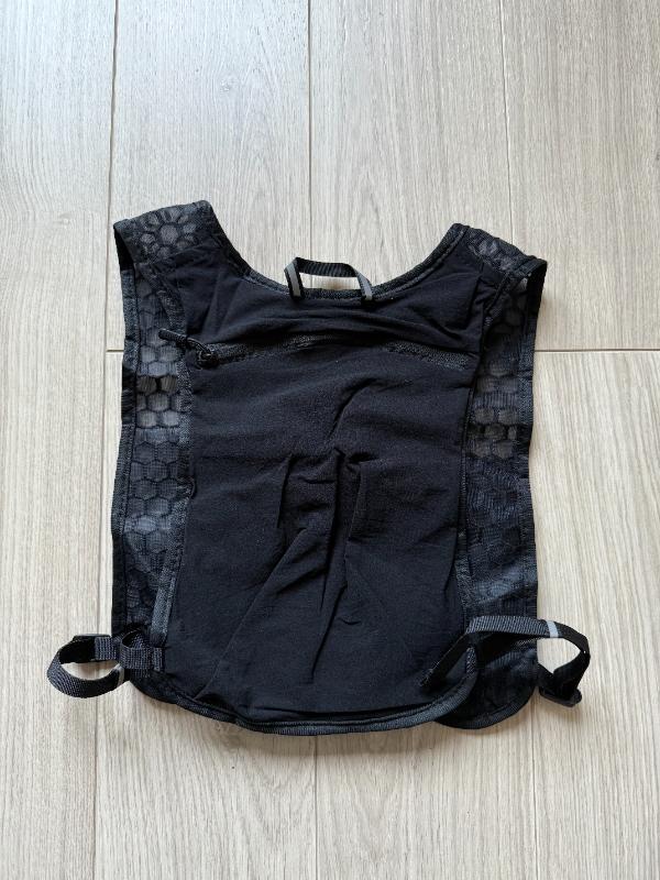 Tussen Particulieren - Hardloop-/trail-drinkvest + drinkfles van 500 ml 5/7