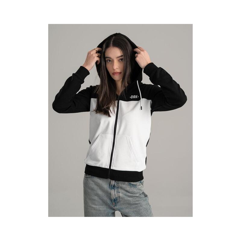 bdf45f75-8ccb-4aad-a774-191e7d4222e3_c1c4