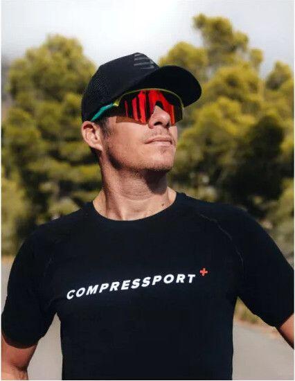 Boné Compressport Trucker Preto 3/4