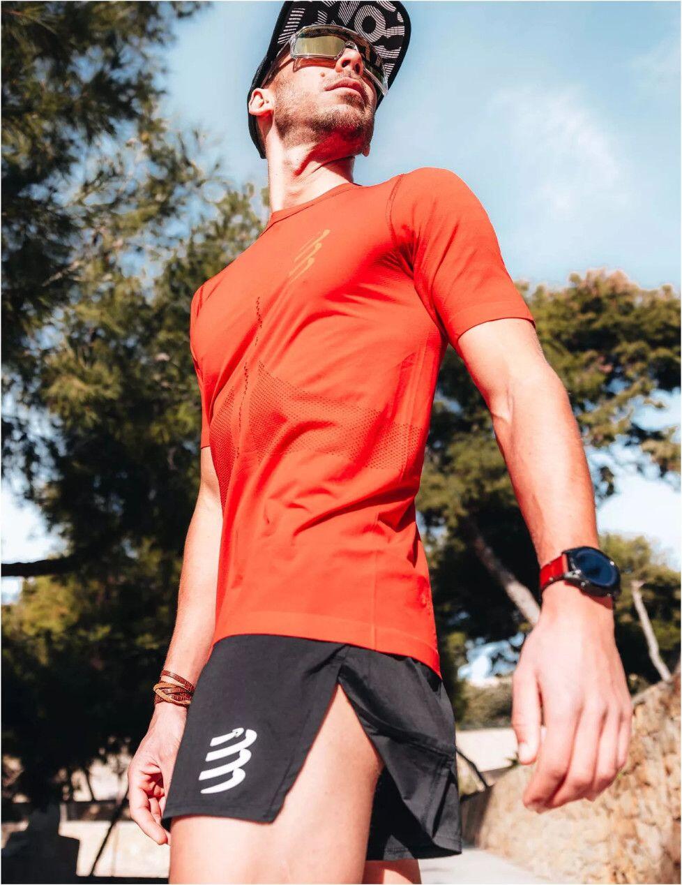 Compressport Racing Split Shorts Schwarz 3/4