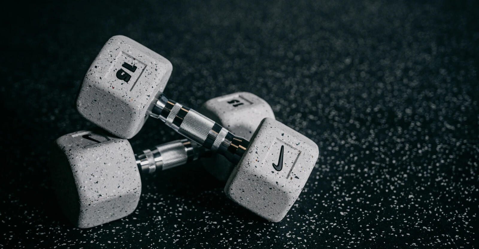 Hantle Nike Grind Dumbbell  1 X 5Kg 6/7