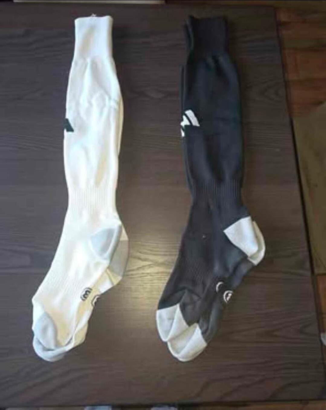 Tussen Particulieren - Set adidas voetbaluitrusting 6/7