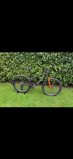 Tussen Particulieren - Specialized Epic 8 Expert 2025