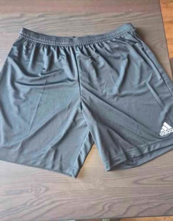 Tussen Particulieren - Set adidas voetbaluitrusting 5/7
