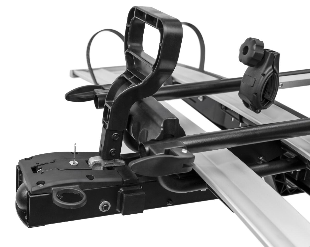 Porta Bici per Gancio Traino auto ALCOR 3 per 3 Bici o 2 Fat Bike o E-Bike 6/8