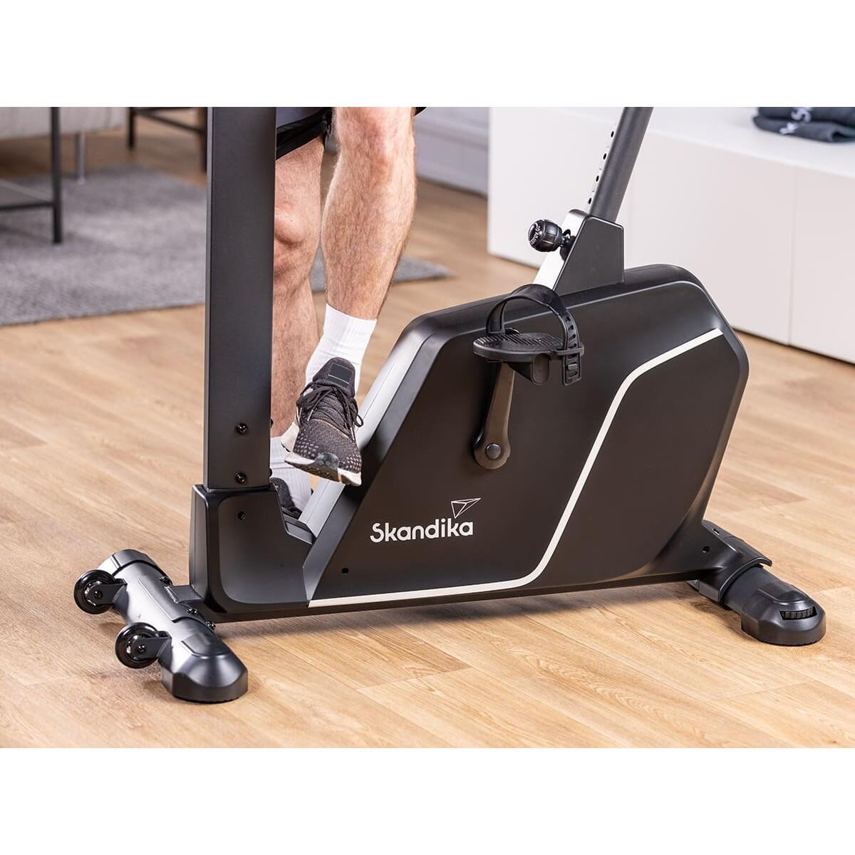 Ergómetro Cykling P10 - bicicleta estática con 32 niveles de resistencia 6/10