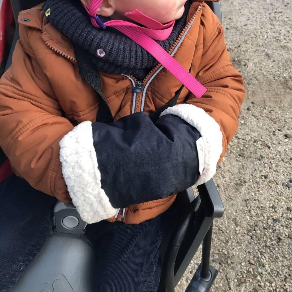 Barnabé's Navy Blue Baby Muff
