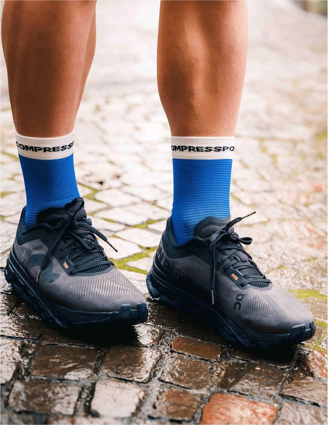 Chaussettes Compressport Pro Racing V4.0 Run High Bleu/Blanc 5/7