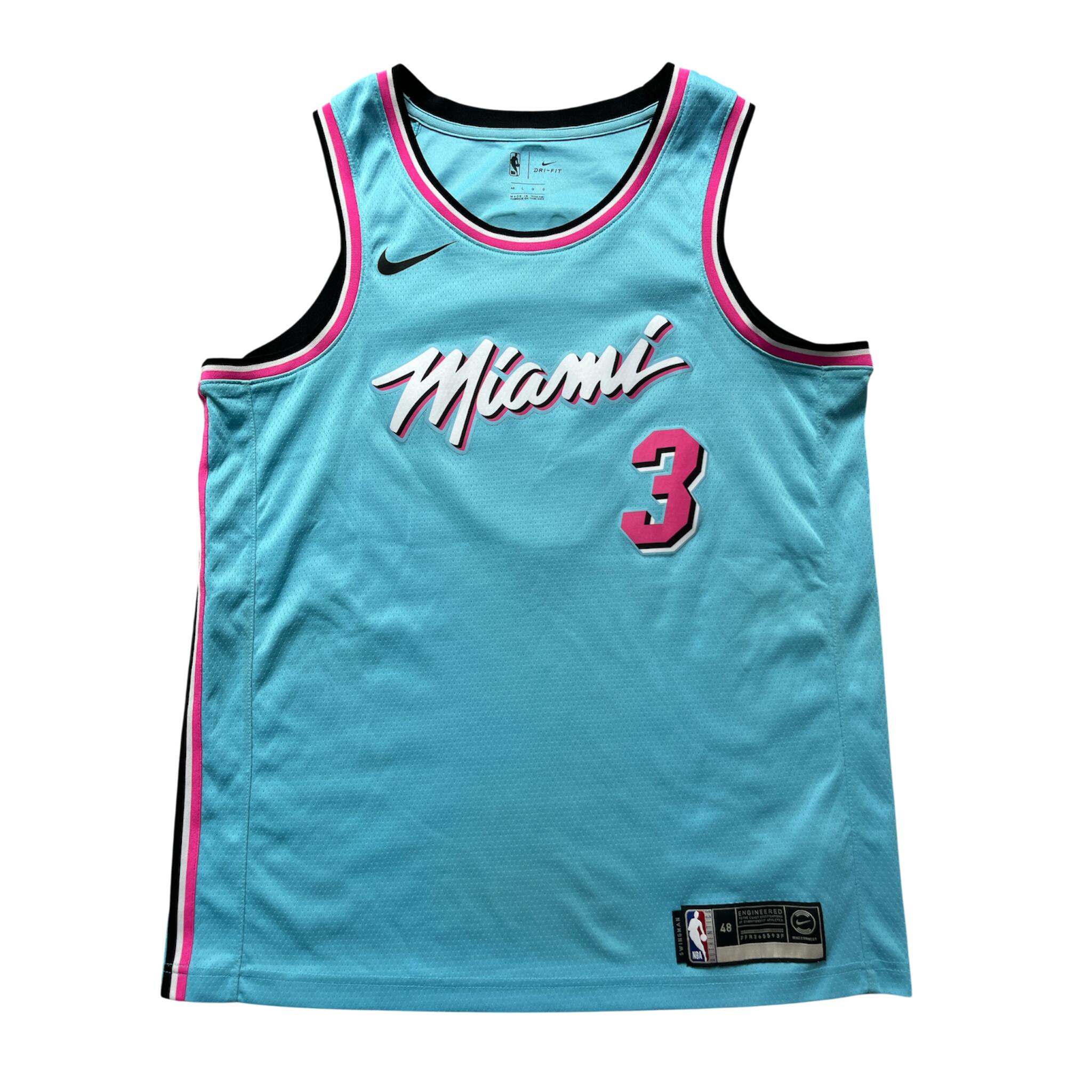 NIKE picture