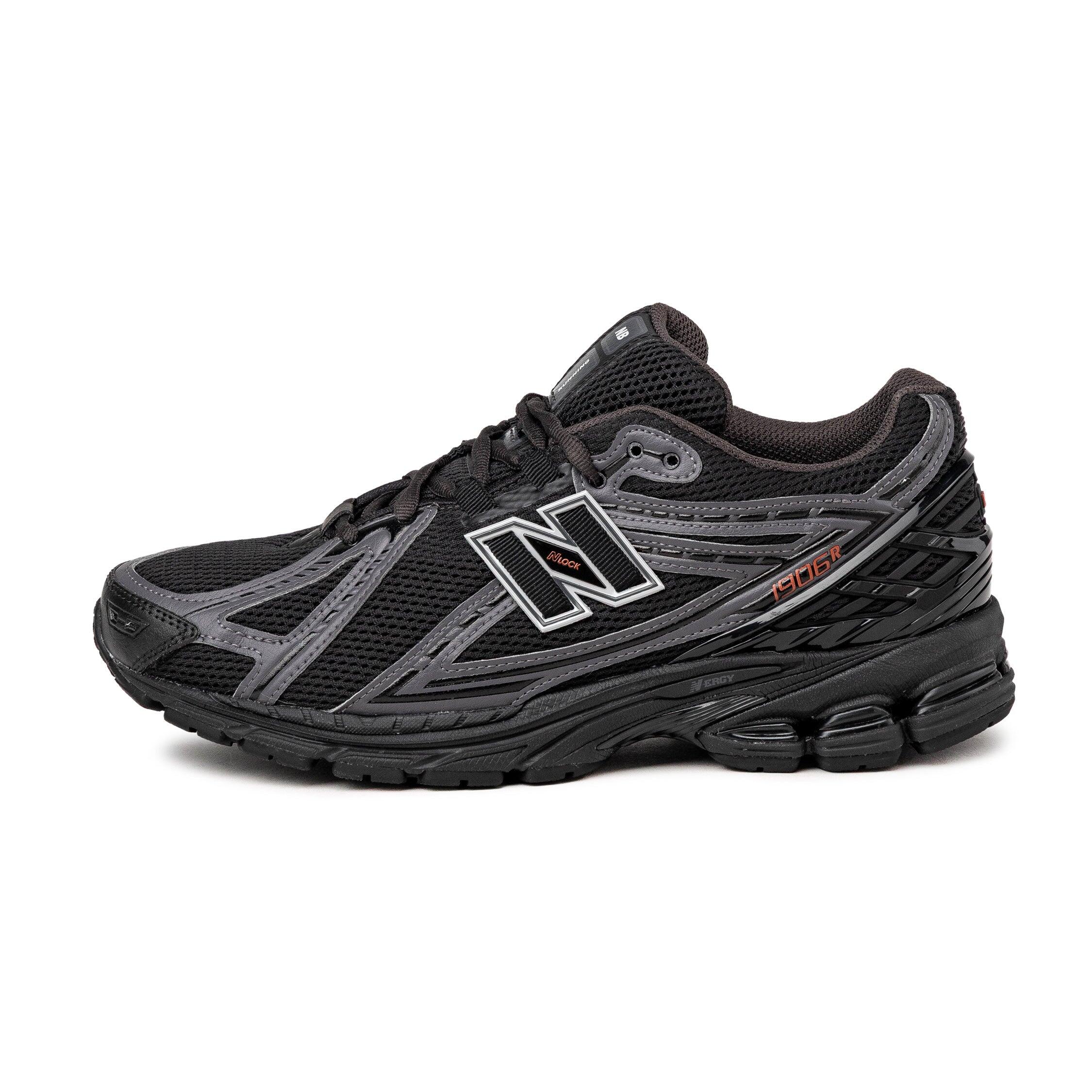 NEW BALANCE picture