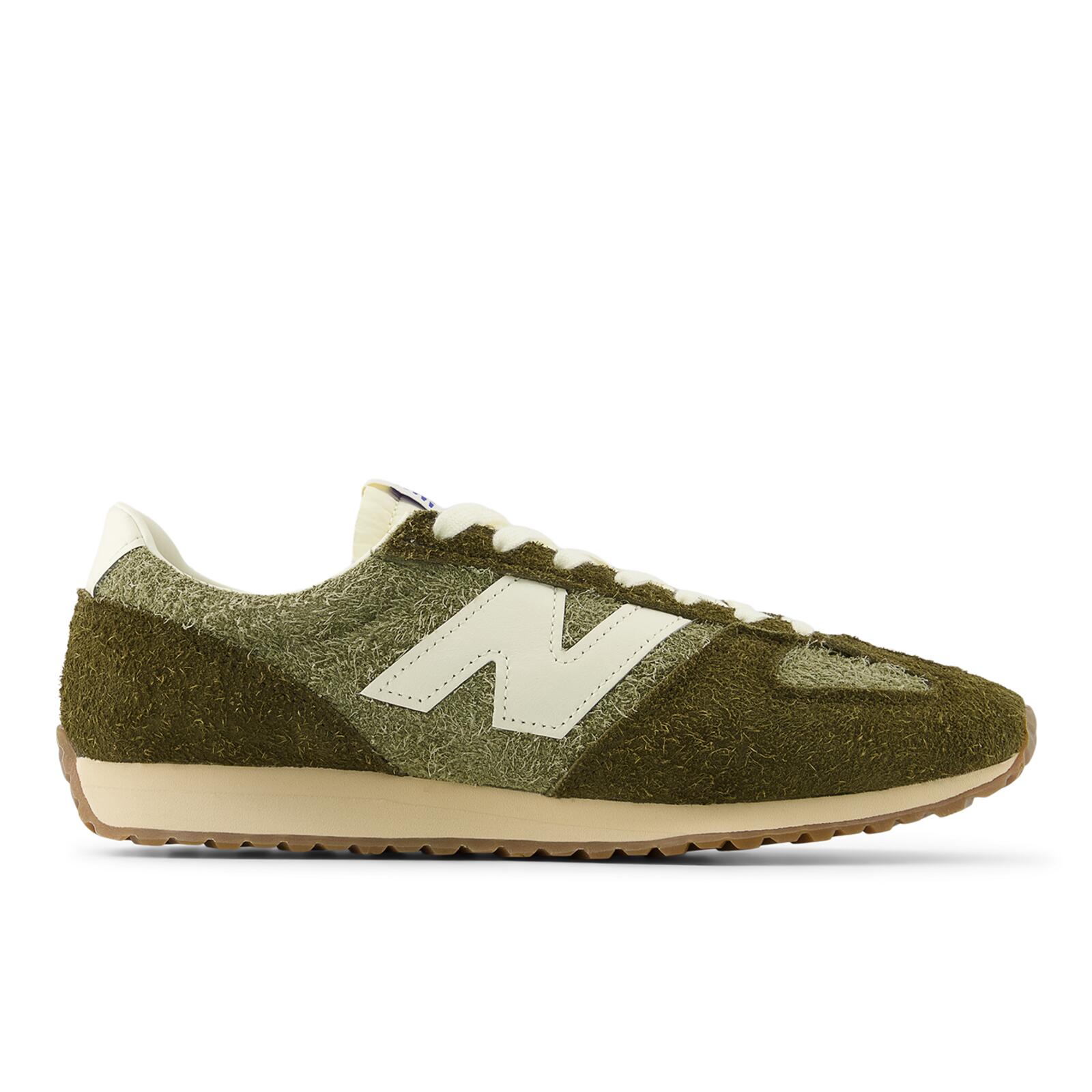 NEW BALANCE picture