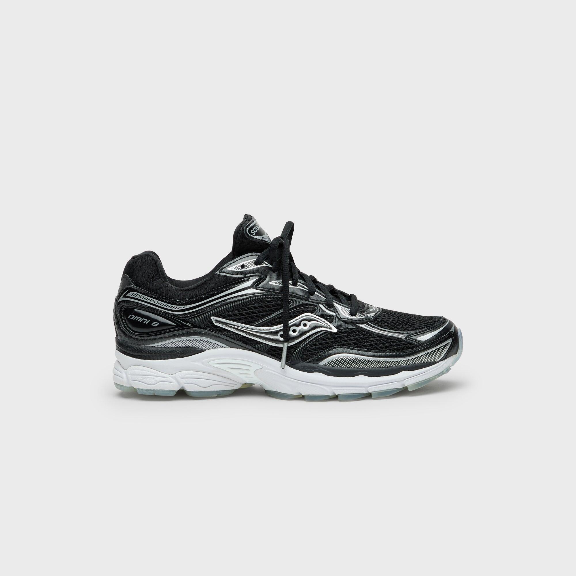 SAUCONY picture