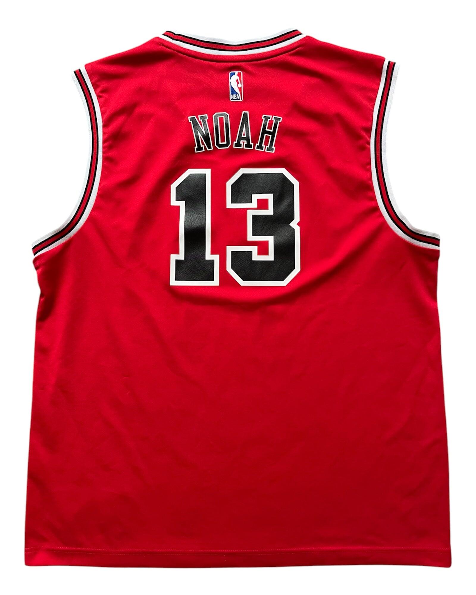 Segunda vida - Camisola NBA Chicago Bulls 2014/2016 Noah - Como novo 2/2