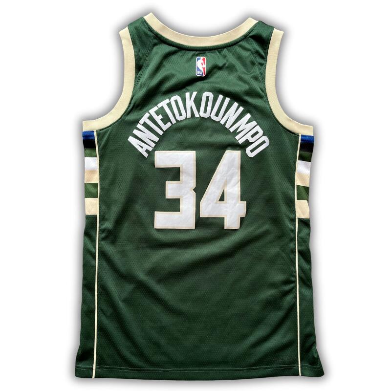 Segunda vida - Camisola NBA Milwaukee Bucks 2017/2023 Antetokounmpo - Como novo 2/2