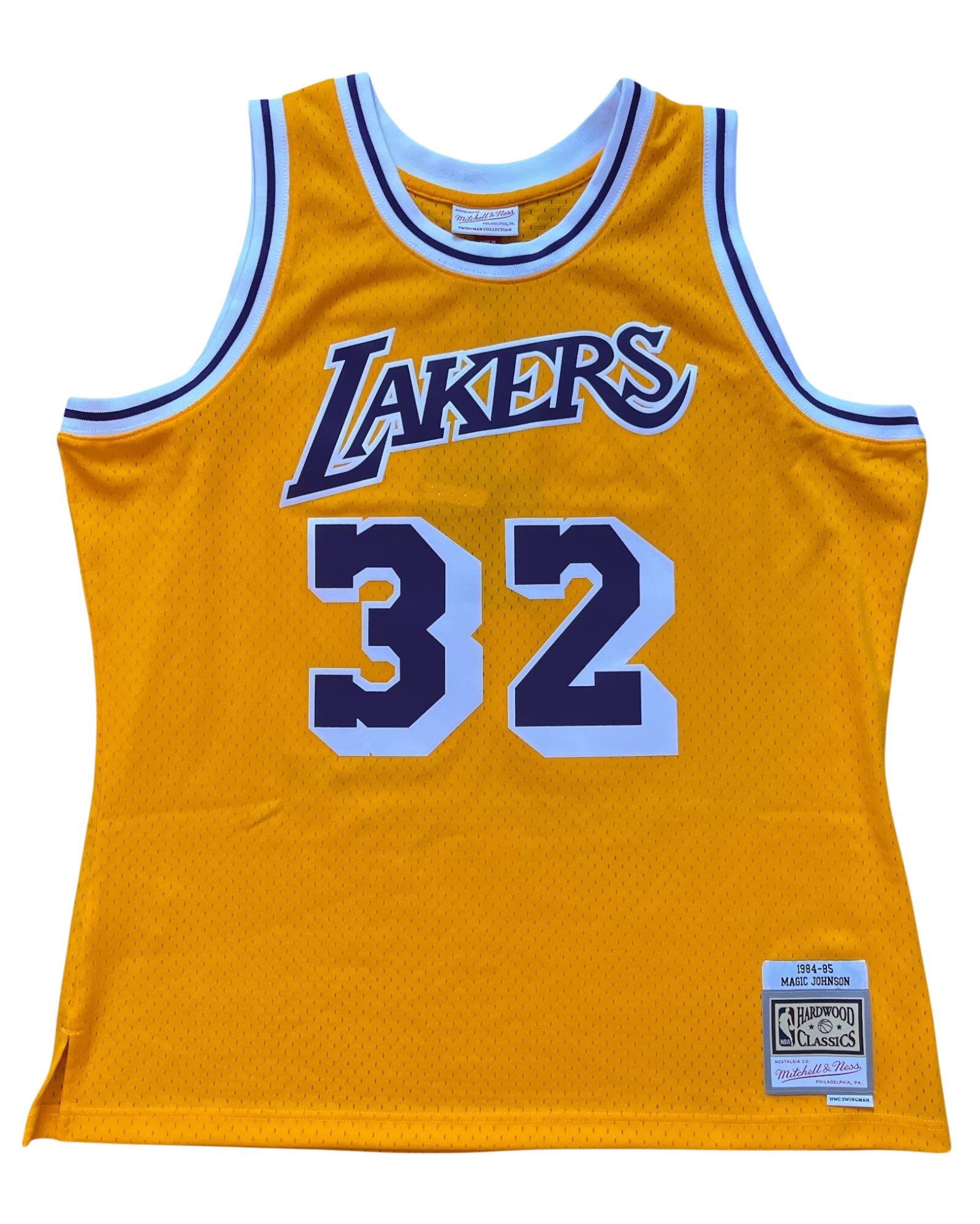 MITCHELL & NESS picture