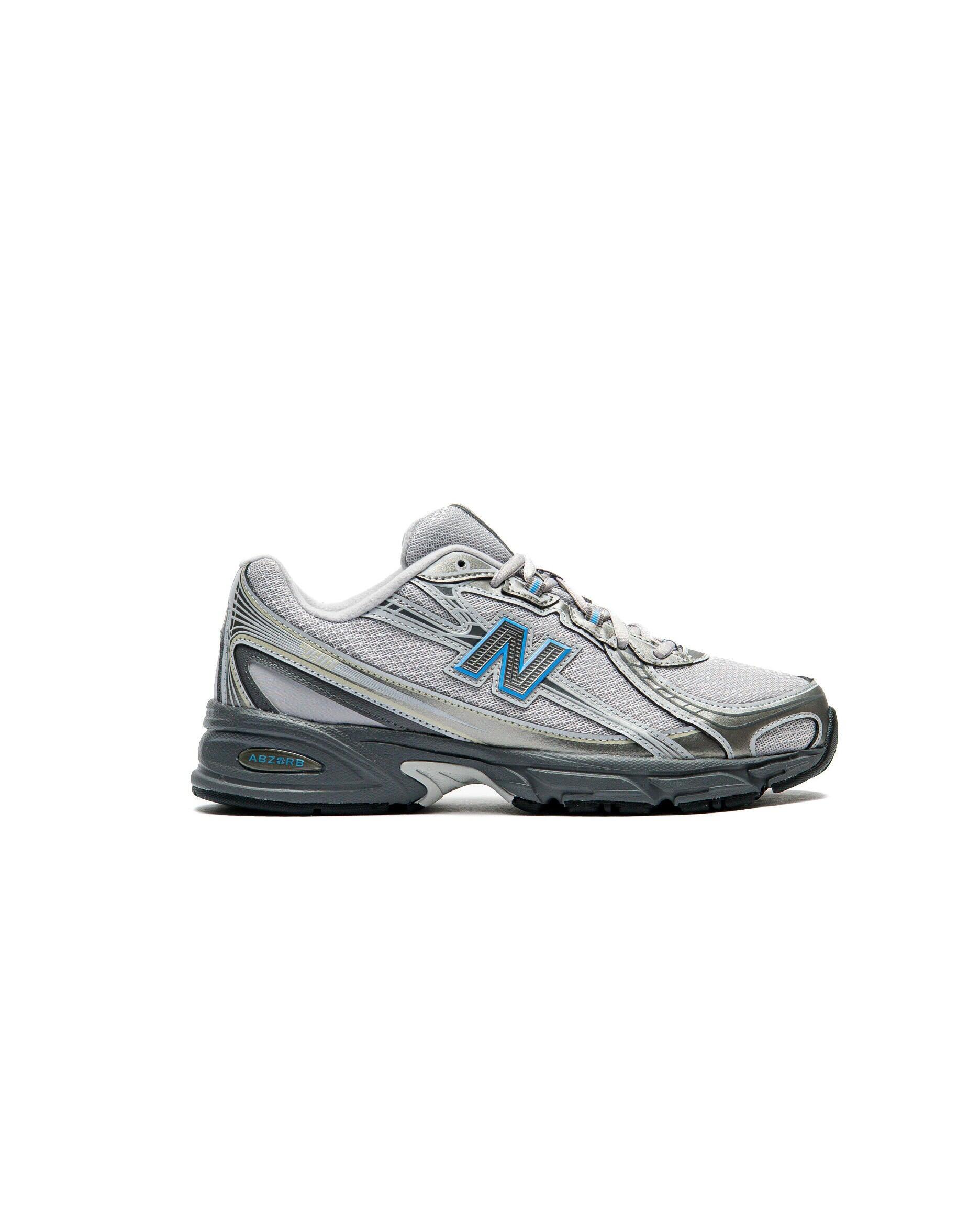NEW BALANCE picture