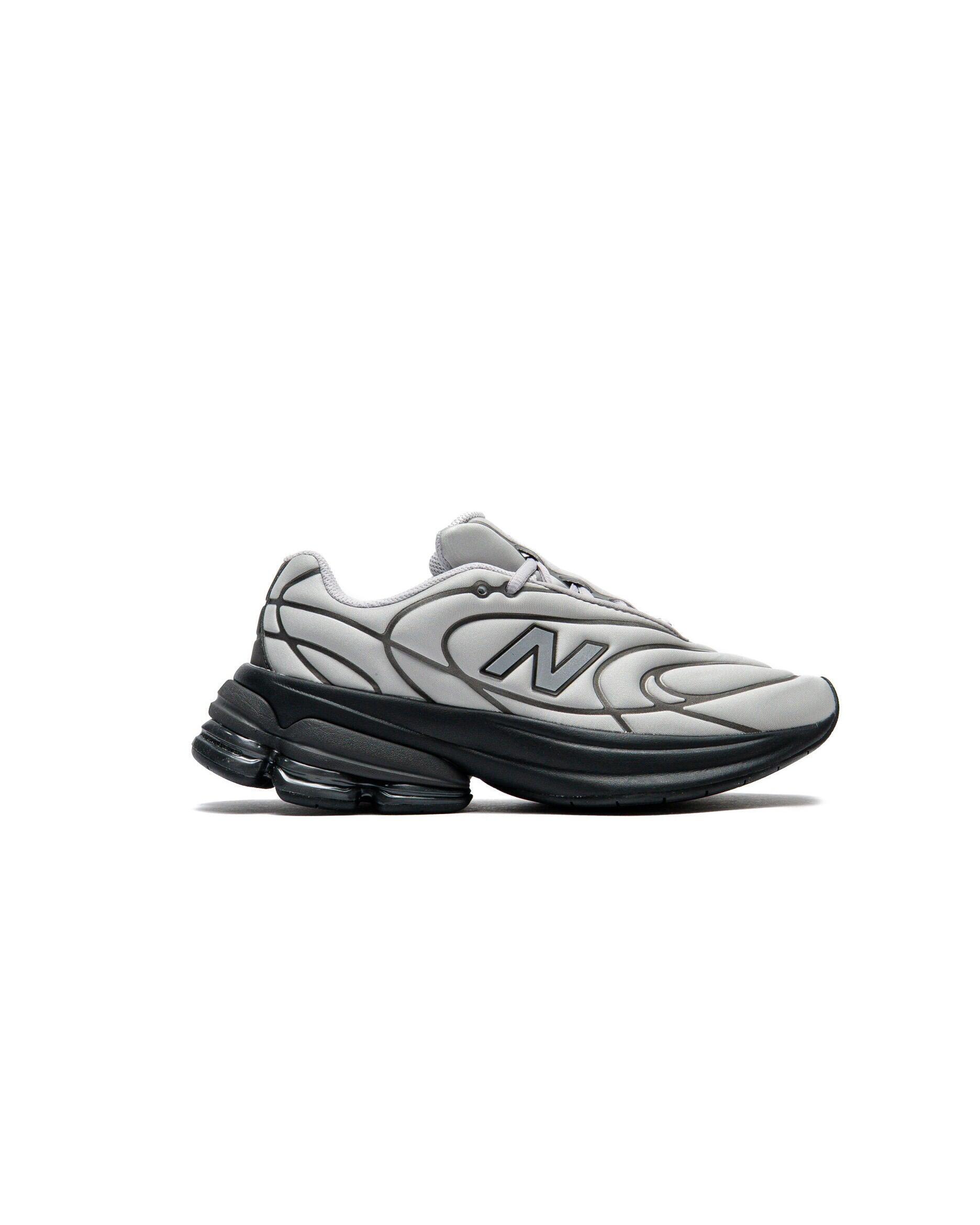 NEW BALANCE picture
