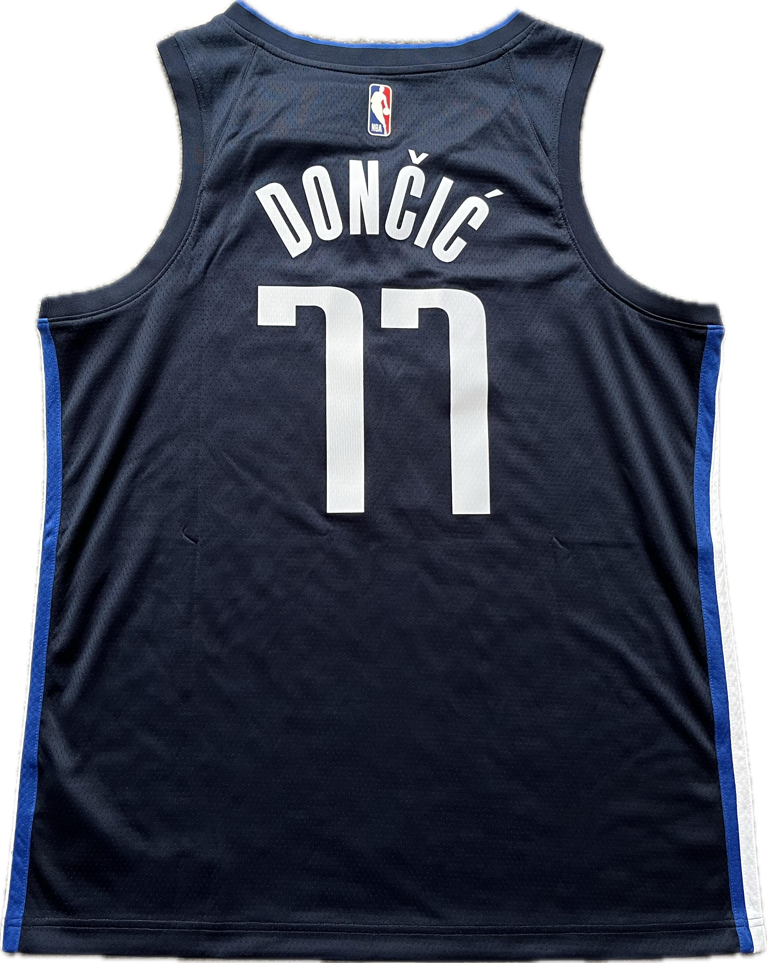 Segunda vida - Camisola NBA Dallas Mavericks 2020/2022 Doncic - Como novo 2/2