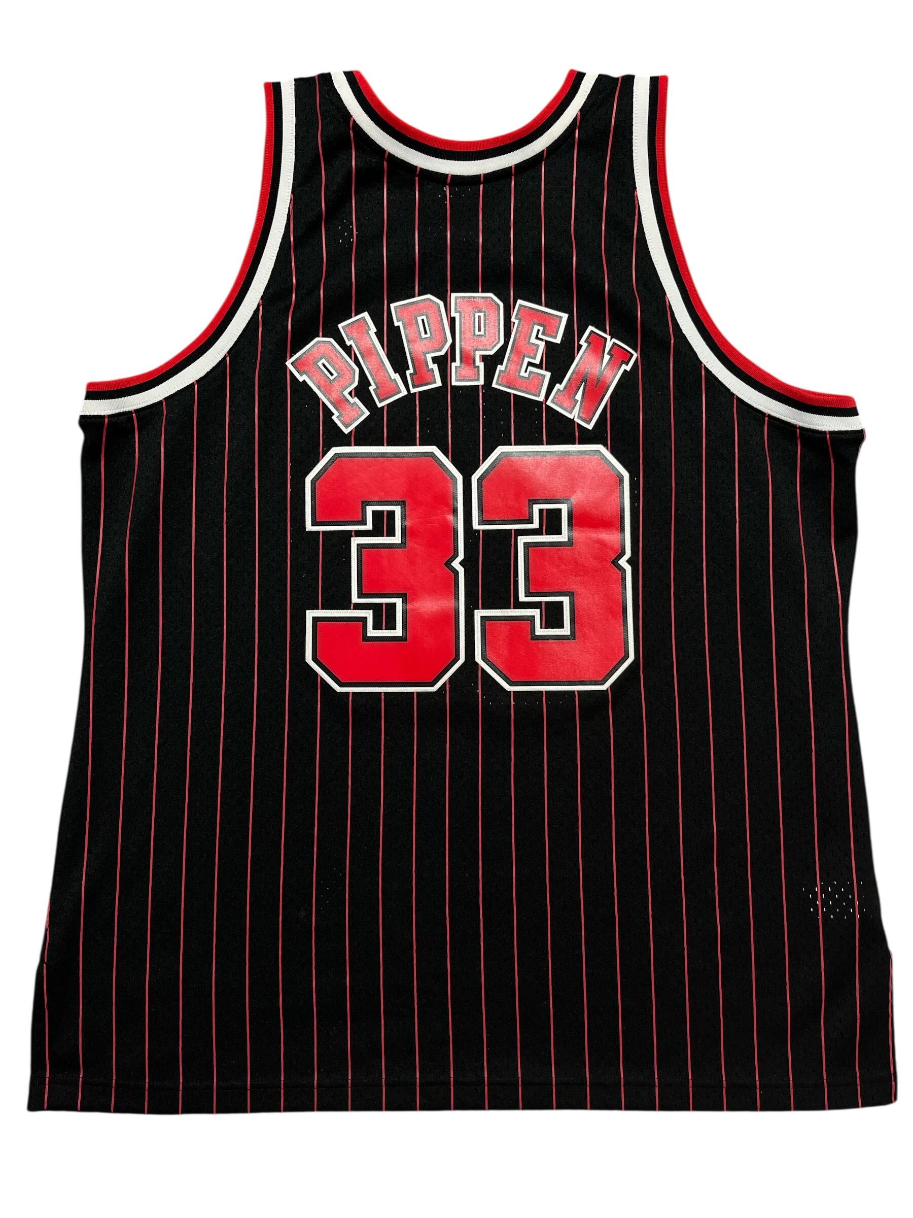 Segunda vida - Camisola NBA Chicago Bulls 1995/1996 Pippen - Como novo 2/2
