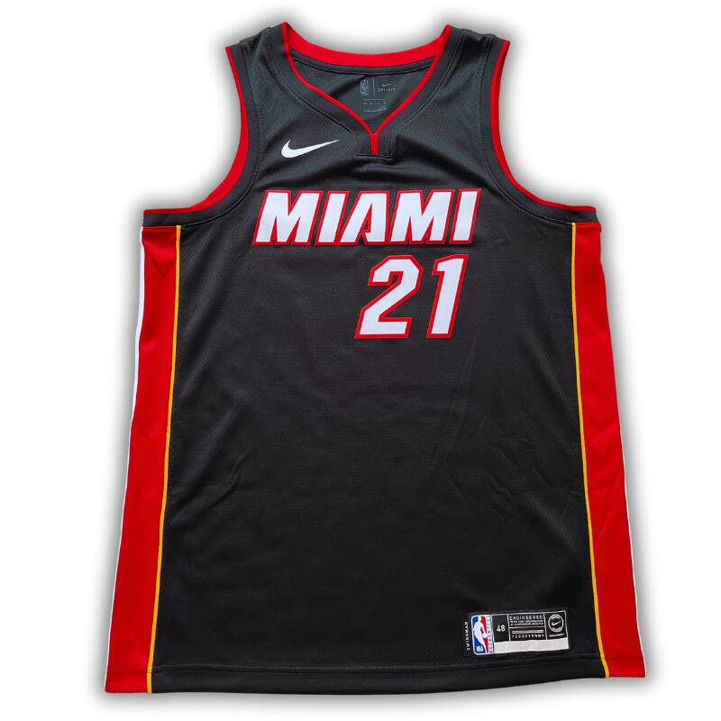NIKE picture