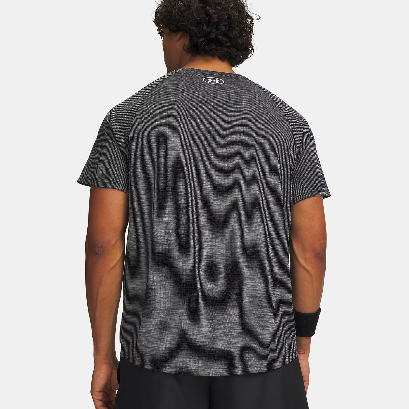 T-shirt masculina UA Tech™ texturizada Under Armour preto e branco 2/5