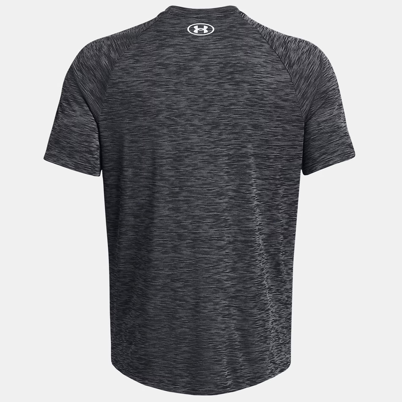 T-shirt masculina UA Tech™ texturizada Under Armour preto e branco 4/5