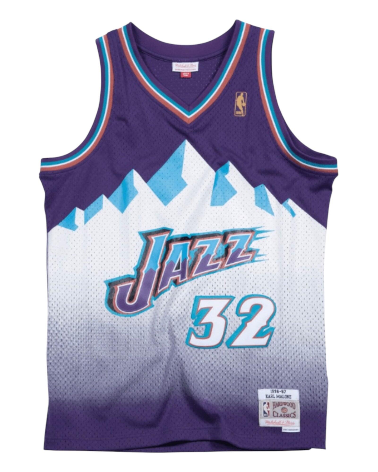 MITCHELL & NESS picture