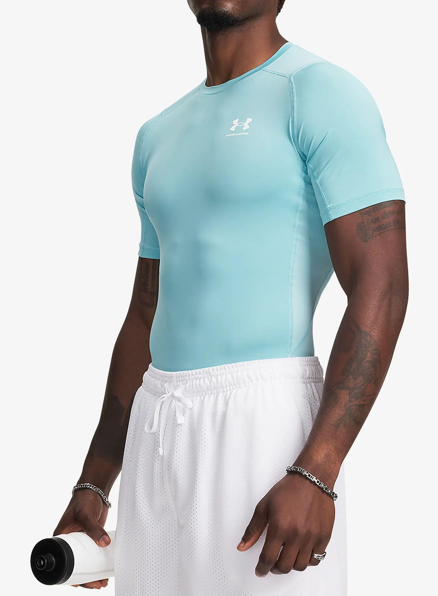 UNDER ARMOUR picture