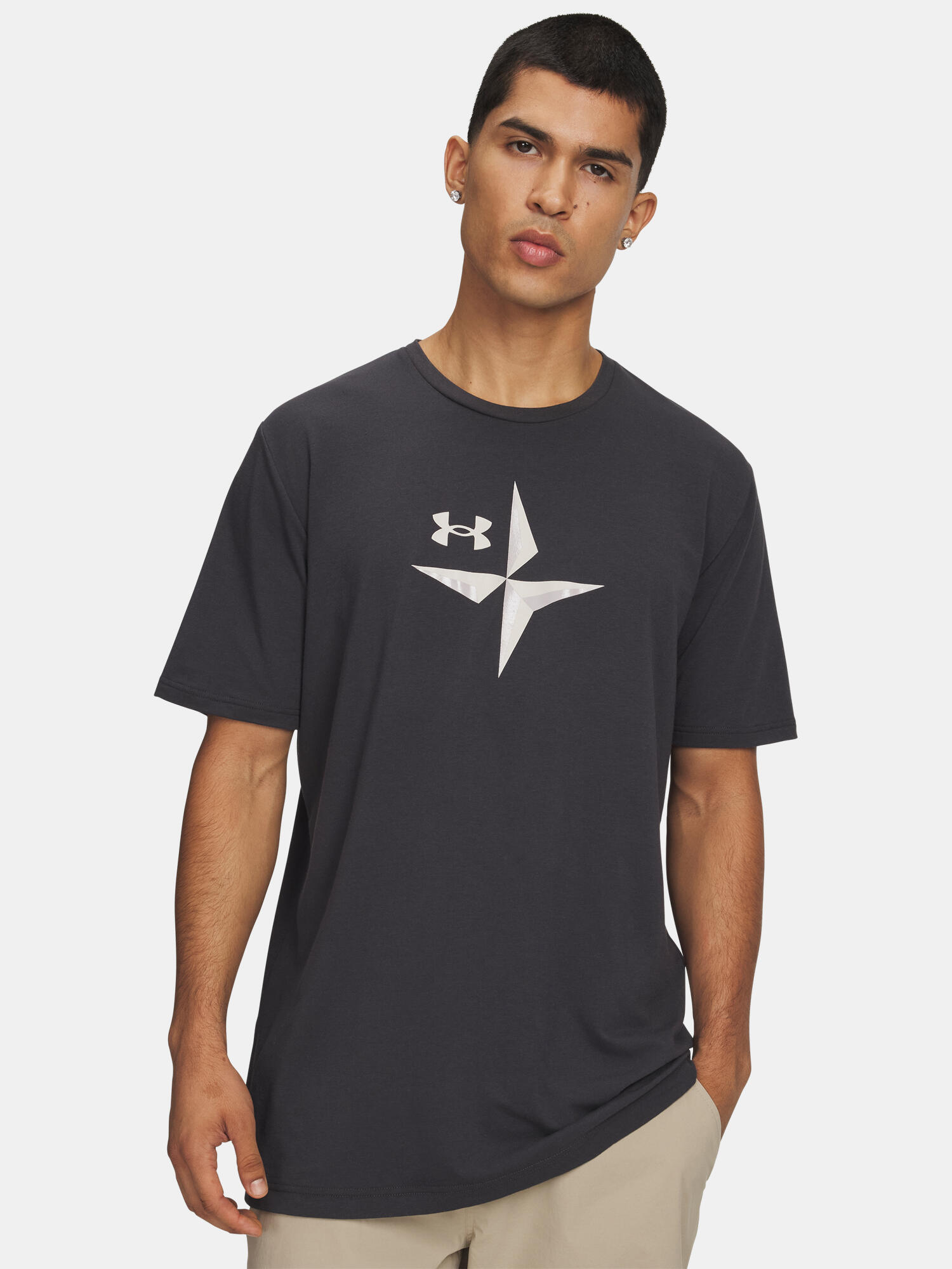 UNDER ARMOUR picture