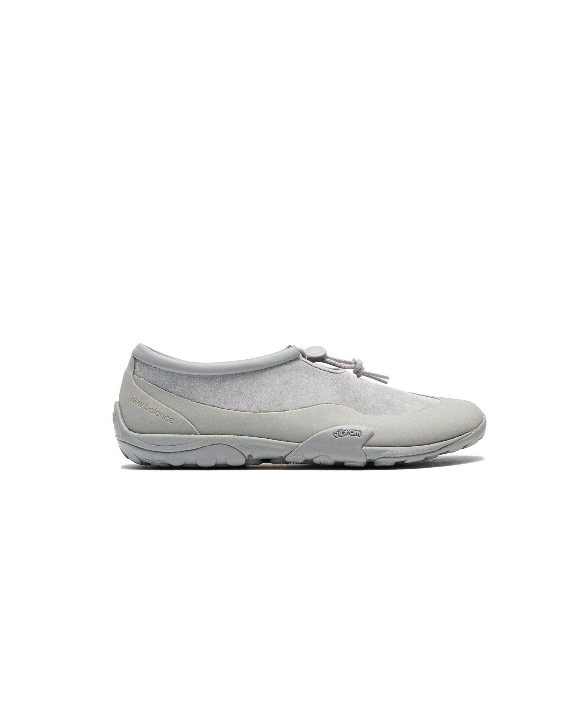NEW BALANCE picture