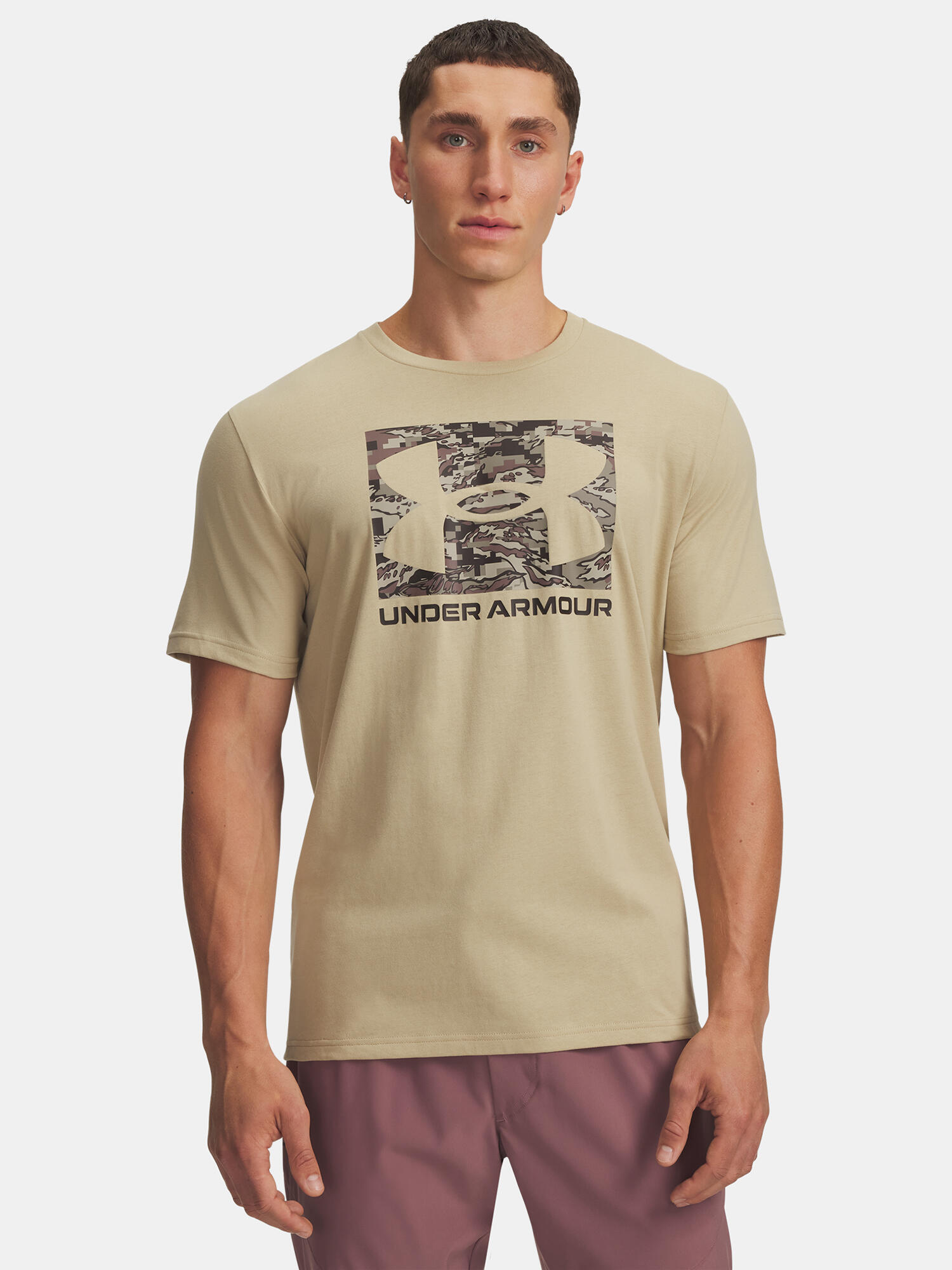 UNDER ARMOUR picture