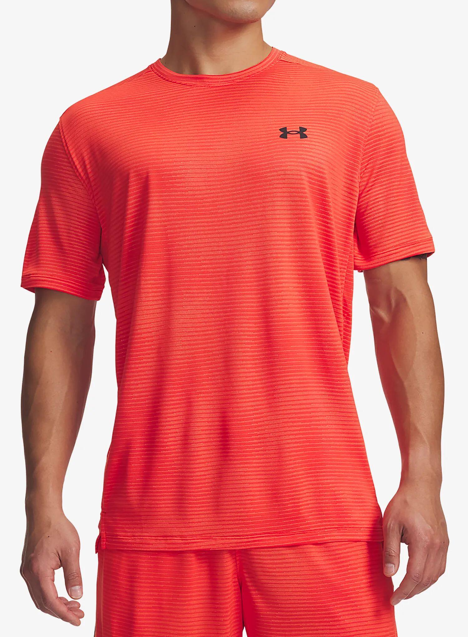 UNDER ARMOUR picture