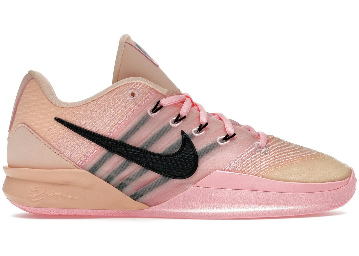 NIKE picture