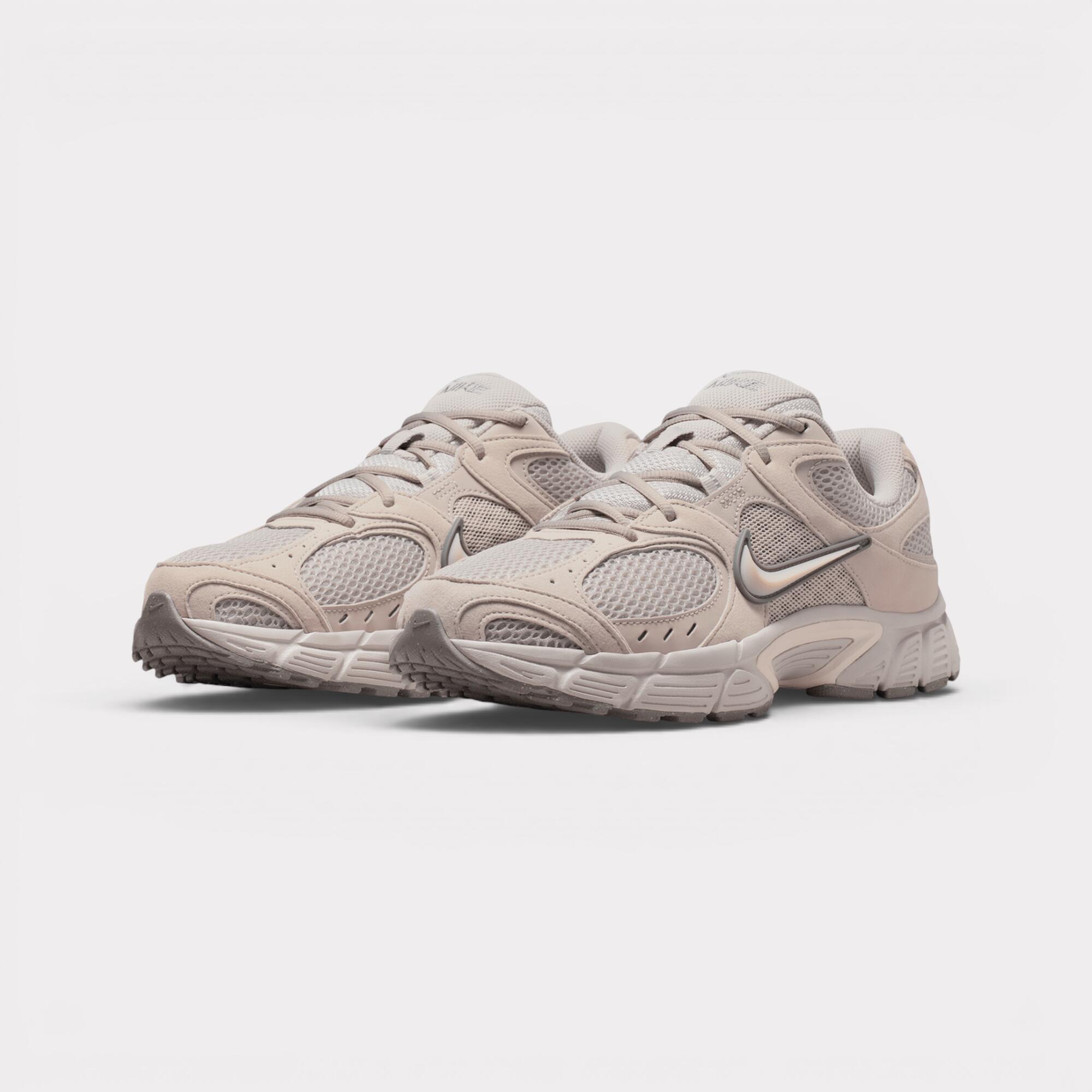 Nike V5 RNR - Moon Particle 2/7