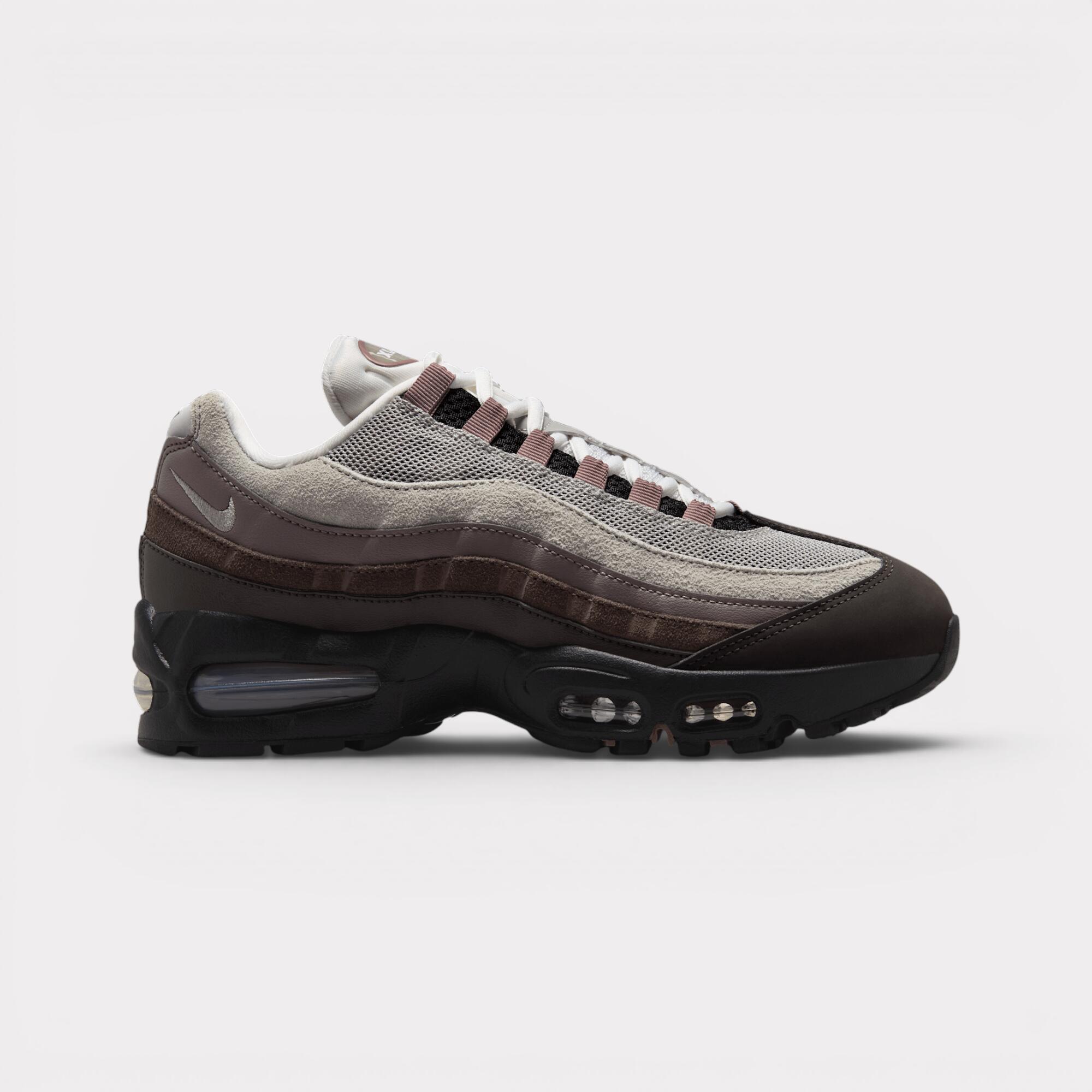 NIKE picture