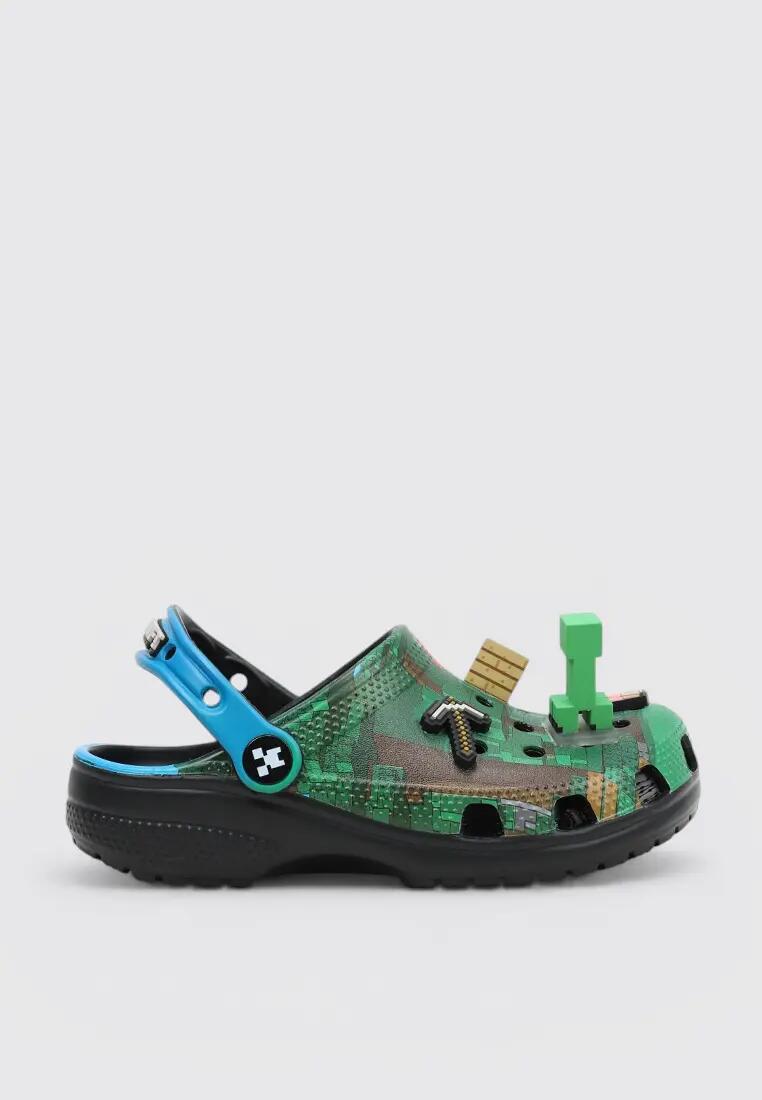 CROCS picture